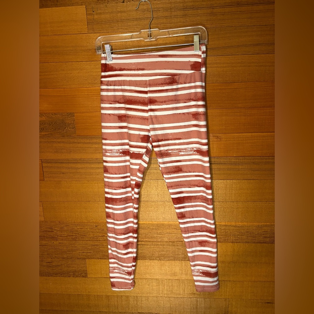 LuLaRoe OS Leggings – Warm Terracotta Stripe Print